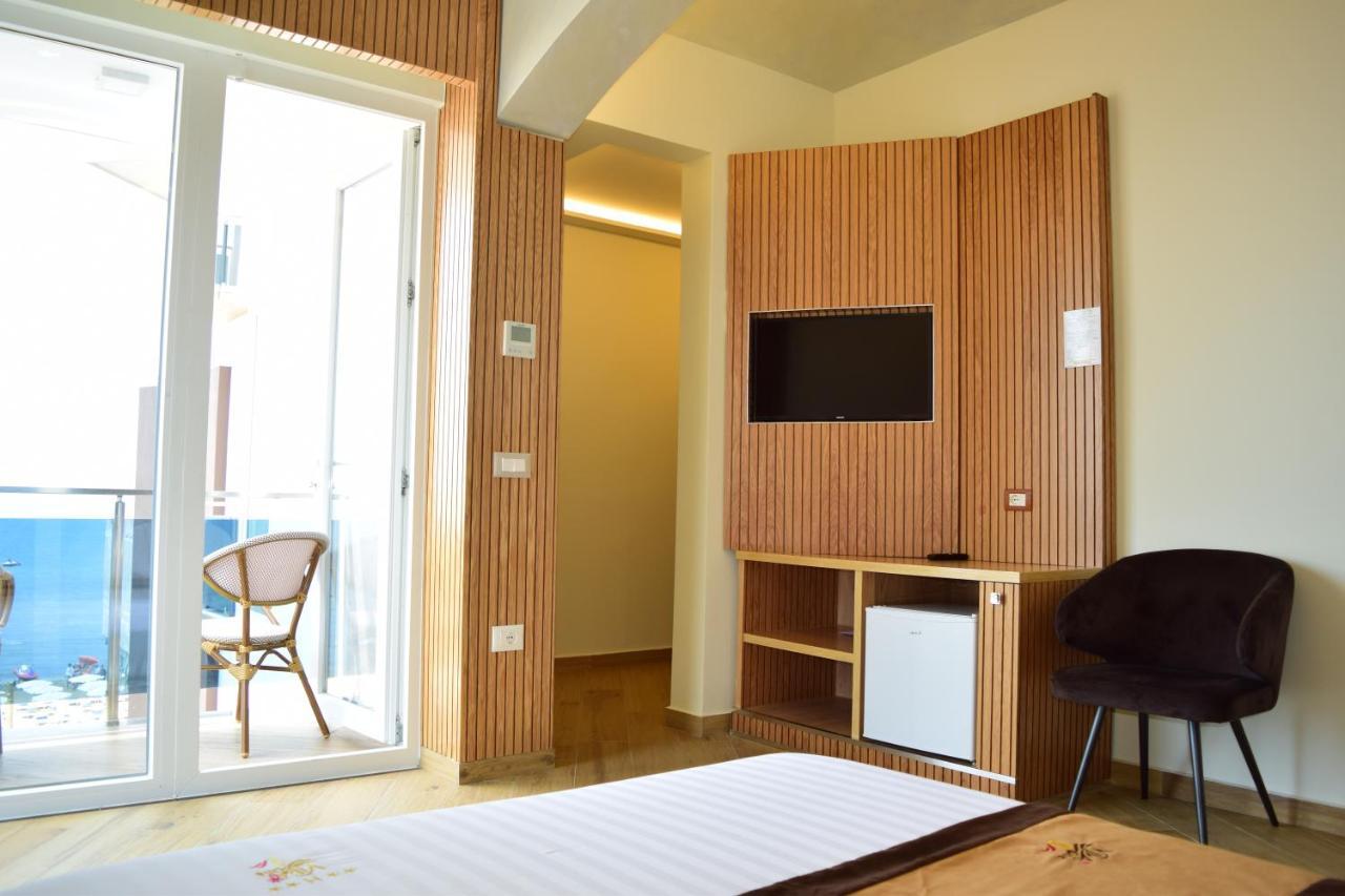 Hotel One 4*