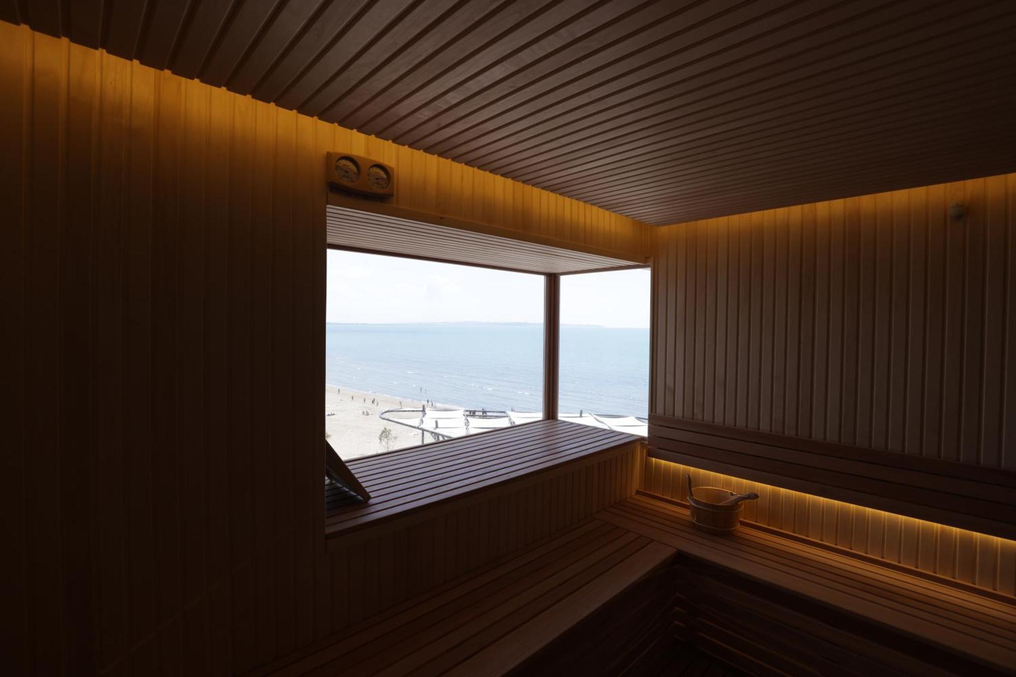 One 4* Durres